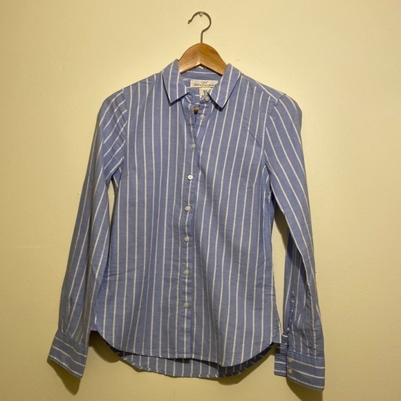 H&M blue and white striped button down shirt . Size 2 - Picture 3 of 9